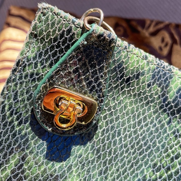 Kate Landry Clutch - Picture 2 of 5